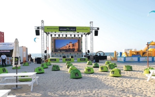 «كانتين الشاطئ» في دبي.. عطلة مليئة بالمرح