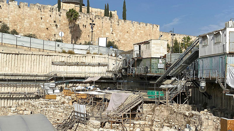 مجمع كيدم يقام على بعد ١٠٠ متر جنوب «الأقصى».   الإمارات اليوم