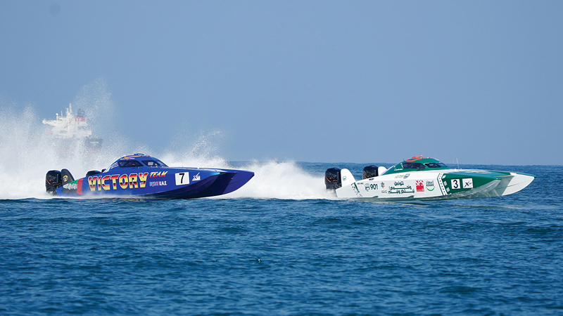 12 زورقاً ستتنافس على الظفر بالمراكز الأولى.   من المصدر
