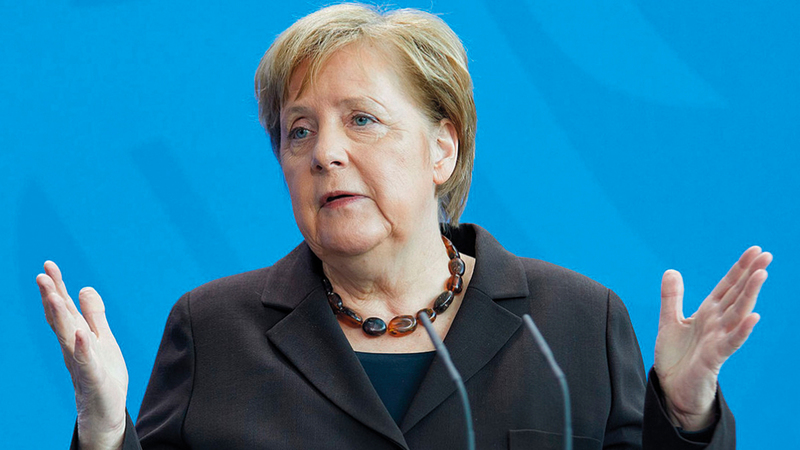 ميركل تحفّظت بعد أن رحبت باستقبال المتعاونين مع القوات الألمانية من الأفغان.	  أرشيفية