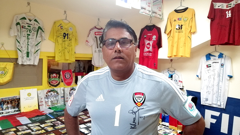 سيد العشري: &laquo;المقتنيات المتوافرة جزء من تاريخ رياضي جميل وأحرص على الحفاظ عليها.. أنقلها معي أينما عملت وسكنت&raquo;.