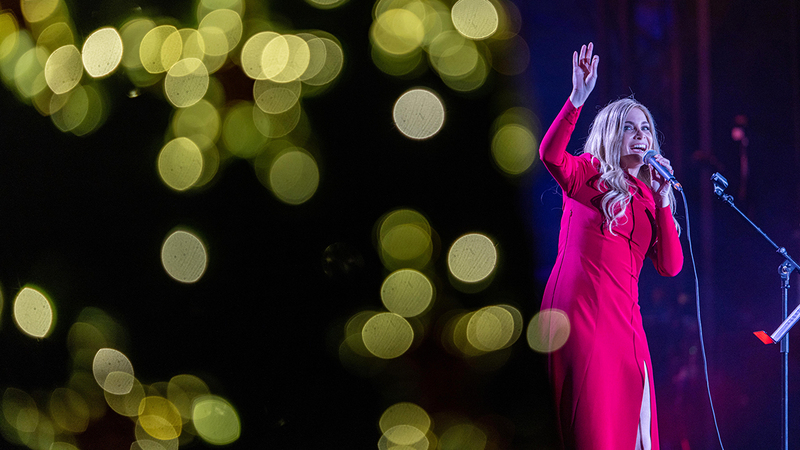 تانيا قسيس على مسرح «دبي ميلينيوم» في احتفالات عيد الميلاد. من المصدر