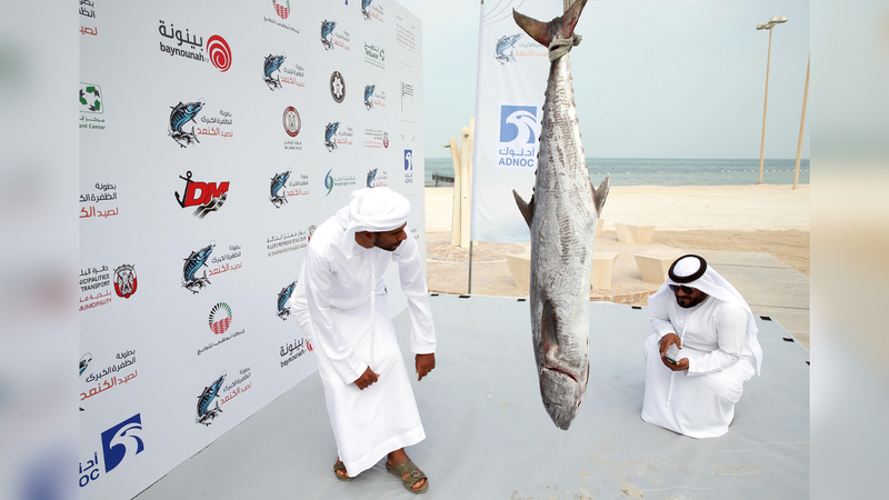 البطولة تهدف إلى خلق فرصة أمام الهواة لممارسة رياضة صيد السمك التقليدي.   من المصدر