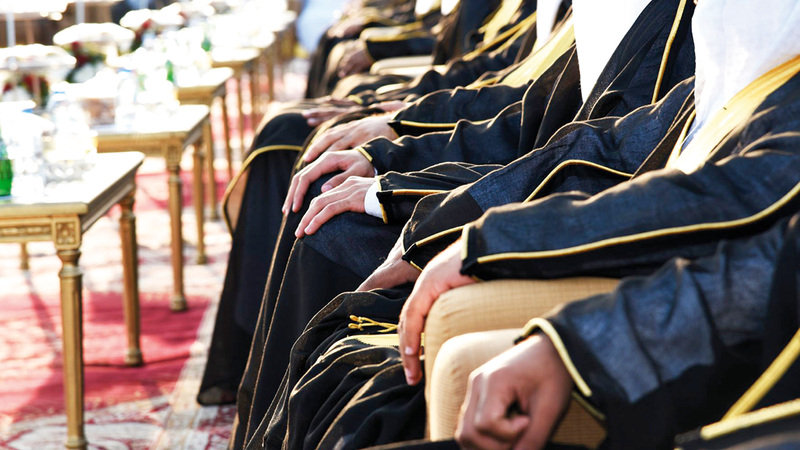 8817 عقد زواج بين مواطن ومواطنة العام الماضي.   من المصدر