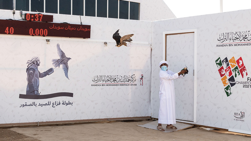 المشاركون اجتهدوا باستقدام أفضل الطيور من أجل المنافسة.  من المصدر