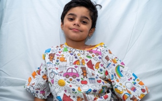 الصورة: "صحّة" تنقذ حياة صبي بالسابعة من عمره عبر عملية جراحية معقدة للقلب