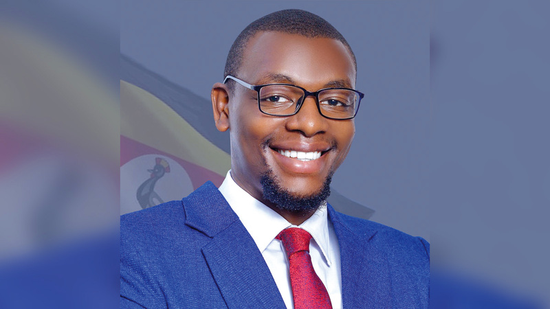 الروائي الأوغندي الذي أزعج رئيس البلاد.   عن المصدر