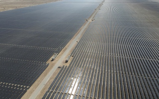 الصورة: المرحلة الخامسة من «مجمع محمد بن راشد للطاقة الشمسية» توفر طاقة نظيفة لـ 270 ألف مسكن