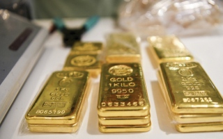 «التحوّط» من ارتفاع الأسعار يحفز شراء سبائك الذهب