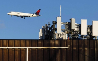 شبكة «5G» تنذر بأزمة طيران.. وخروج أعداد كبيرة من الطائرات من الخدمة