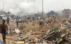 الصورة: انفجار يسوي قرية بالأرض في منطقة تعدين بغانا (فيديو)