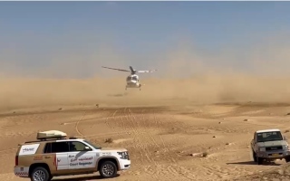 الصورة: حادث دراجة يستدعي التدخل الجوي من شرطة دبي