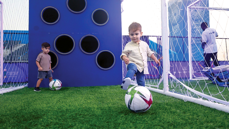 من الفعاليات الترويجية لمونديال الأندية.   من المصدر