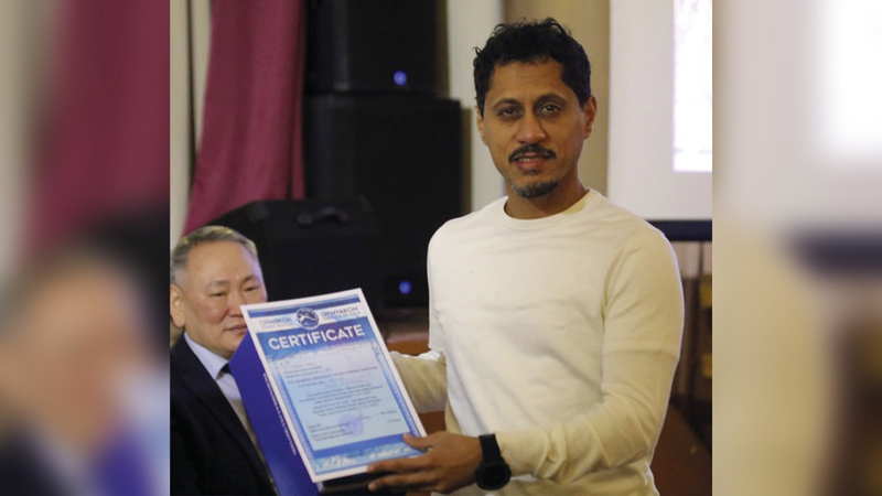 أحمد الكثيري: &laquo;أصبحت أول متسابق عربي يشارك وينهي أبرد ماراثون على وجه الكرة الأرضية&raquo;.