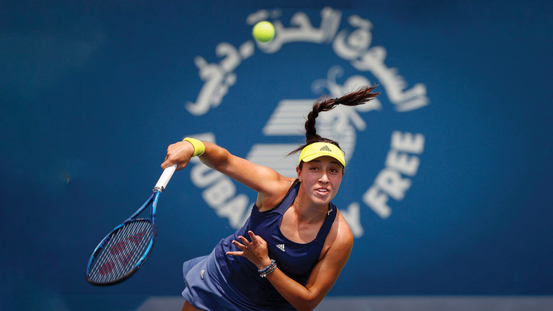 جيسيكا بيجولا من بين النجمات المشاركات.   من المصدر