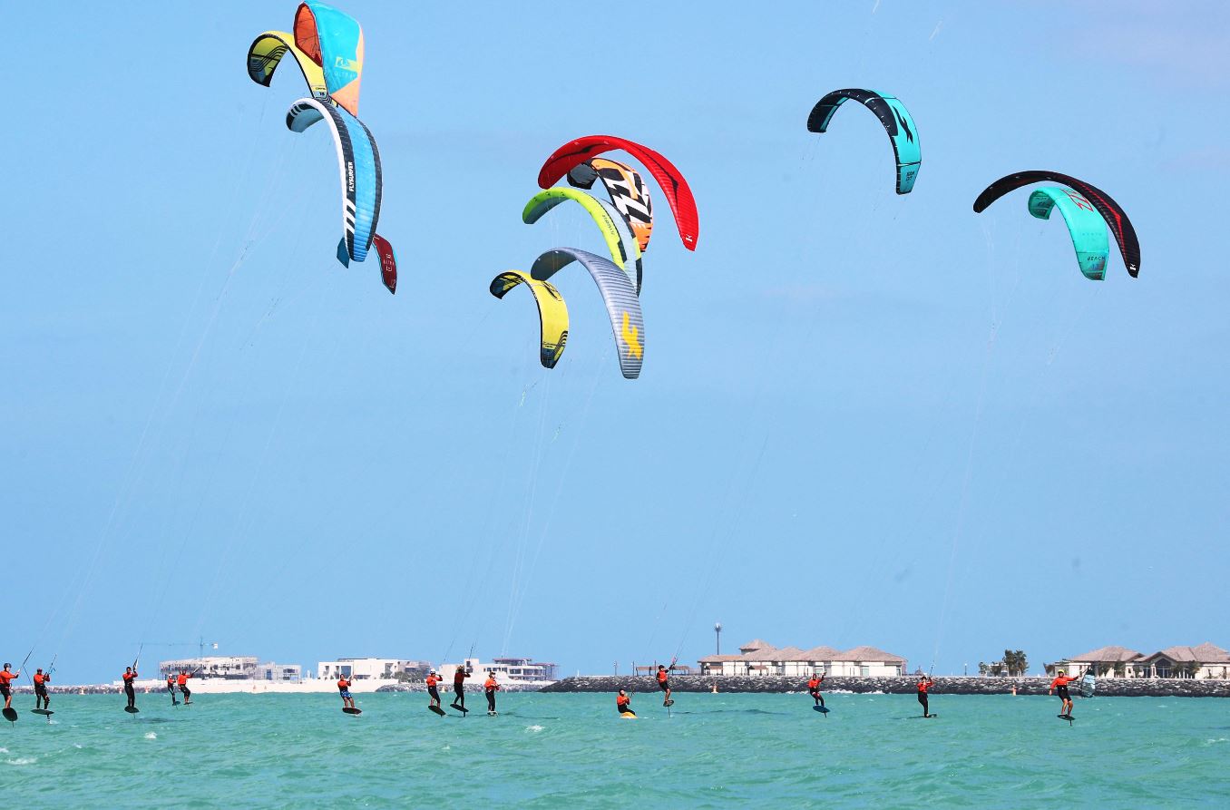 "Hydrofoil" launches the first round of "Dubai Kite Surf" competitions Teller Report