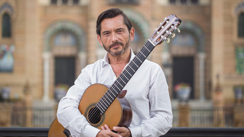 الفنان الإسباني: «أشعر بالفخر لمشاركتي في حفل (العالم العربي والغيتار الإسباني)»