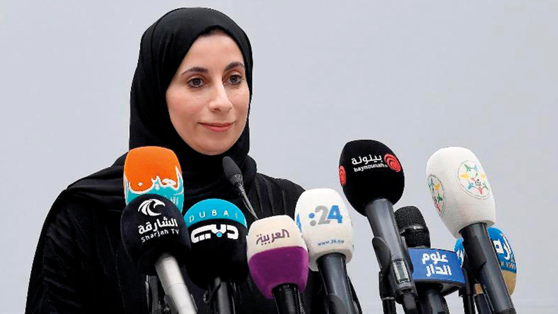 الدكتورة فريدة الحوسني: &laquo;الدولة وضعت خططاً وبرامج تعتمد على الحقائق العلمية، وتتبع تطور الفيروس عالمياً&raquo;.