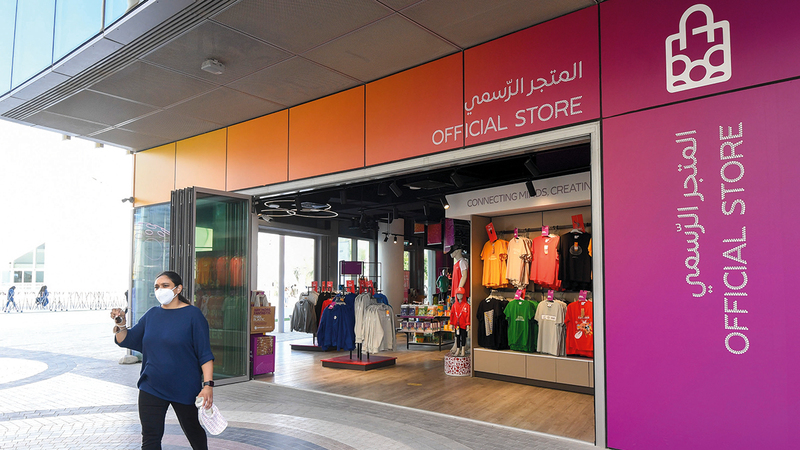 تشكيلة واسعة من المنتجات تضمها متاجر «إكسبو».   تصوير: باتريك كاستيلو