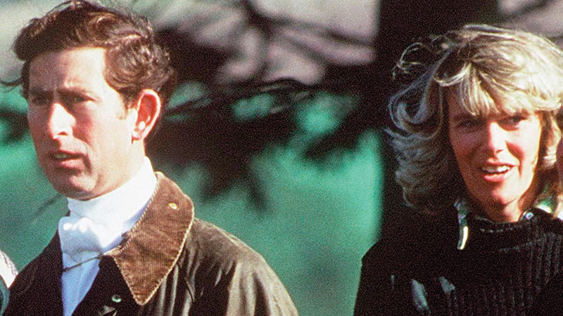 صورة تجمع تشارلز وكاميلا قبل عقود.   أرشيفية