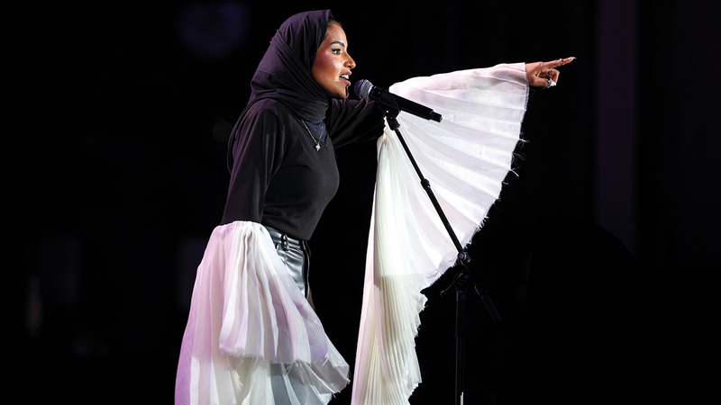 آلاء الهندي على مسرح اليوبيل. 	  من المصدر