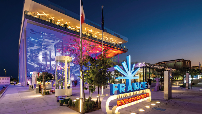 جناح فرنسا والمملكة المتحدة في مقدمة الوجهات التي زارها الزوجان في «إكسبو».    من المصدر