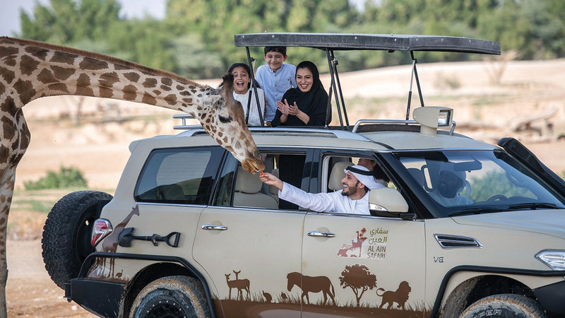المرشدون المواطنون يقدمون نموذجاً فريداً للسياحة البيئية وحماية الحياة البرية.   من المصدر