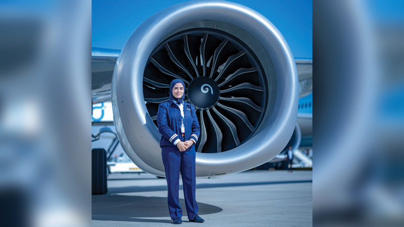 نوف الشحي: «مجال الطيران يحقق أحلامي في السفر والتعرف إلى بلدان وثقافات مختلفة».