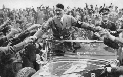 الصورة: سياسي أسترالي يعتزم شراء سيارة هتلر «سوبر مرسيدس»