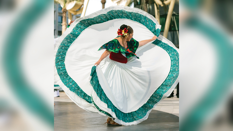 لوحات من تراث كوستاريكا في «إكسبو دبي».   من المصدر