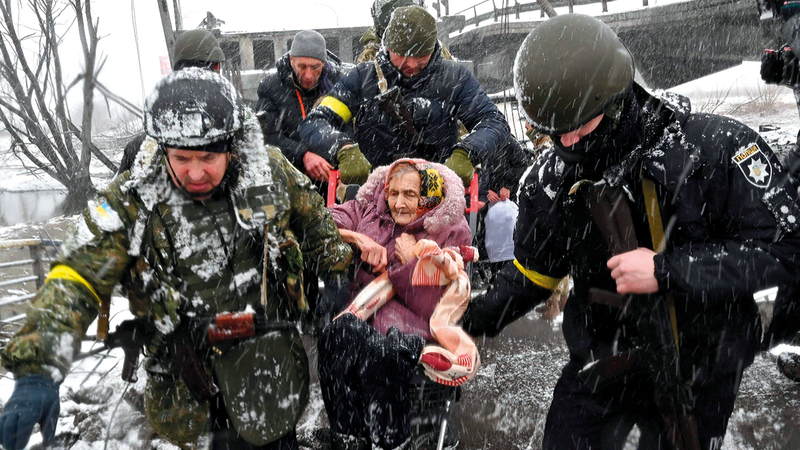 الجيش الأوكراني يخوض حرباً واسعة للدفاع عن أراضيه.   أ.ف.ب