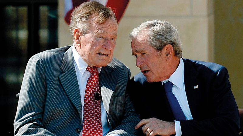 بوش الأب والابن.   أرشيفية