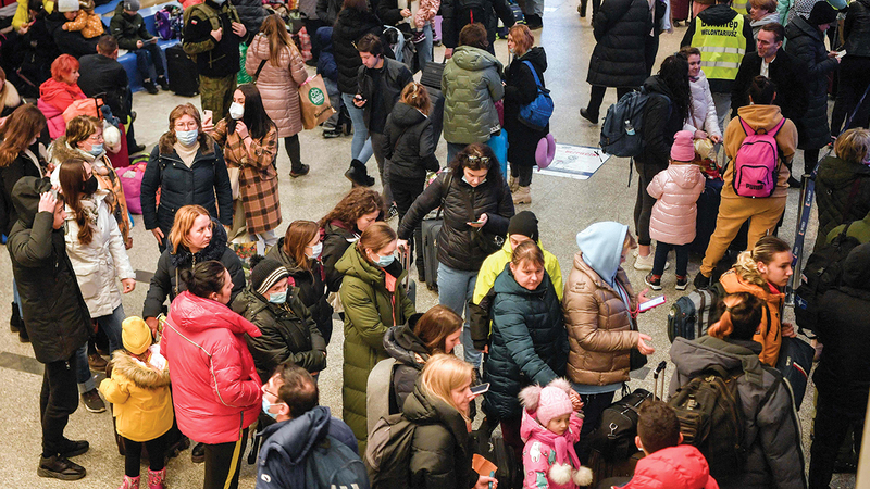 الملايين من الأوكرانيين هربوا إلى الدول المجاورة.   أ.ف.ب