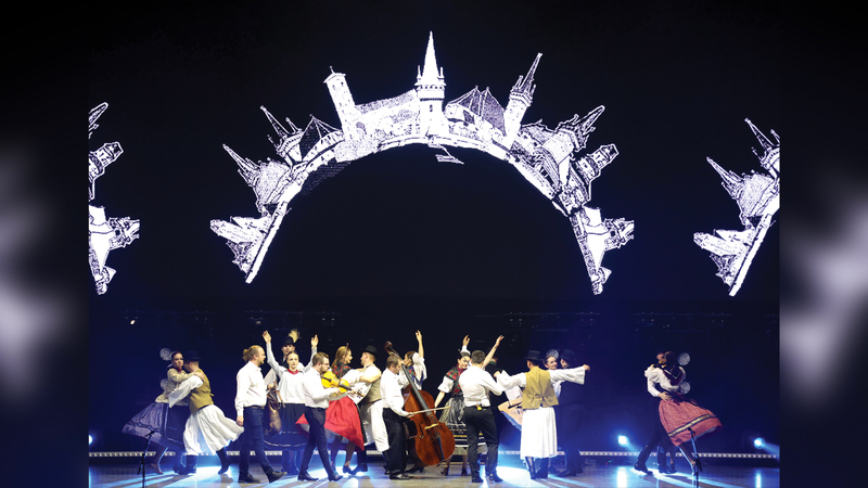 استعراضات متنوعة ضمّها العرض.   من المصدر