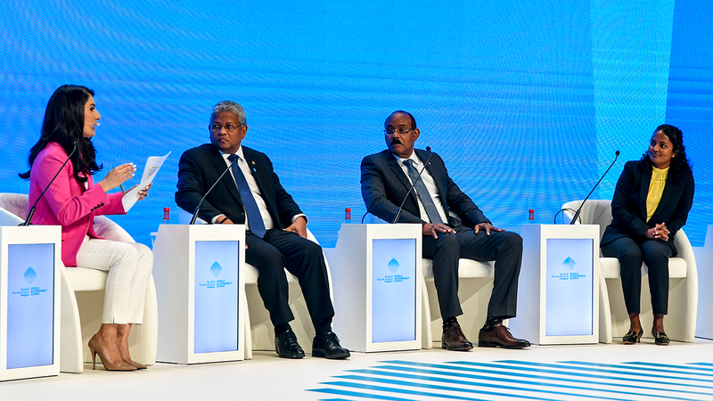 المشاركون في جلسة مكافحة الحكومات للتغير المناخي.   تصوير: أشوك فيرما