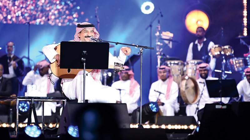 عبادي الجوهر اختتم السهرة بباقة من أغنياته.     تصوير: أميرة السويدي
