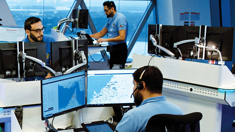 مركز العمليات يتعامل مع كل اتصال كحالة طارئة.   من المصدر