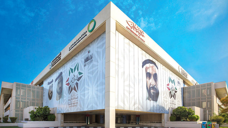 هيئة كهرباء ومياه دبي تعدّ من الركائز الأساسية لاقتصاد الإمارة.   أرشيفية