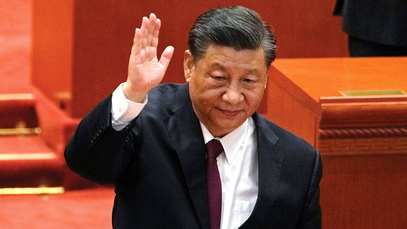 الرئيس الصيني شي جين بينغ لا يبدو مدركاً لما يحدث لاقتصاد بلاده حالياً.   أ.ب