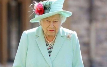 الصورة: ملكة بريطانيا تكشف أن "كوفيد-19" تركها "متعبة ومرهقة جدا"