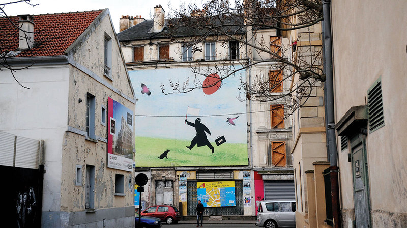 أبناء الضواحي لا يفضلون المرشحة اليمينية المتطرفة.   أرشيفية