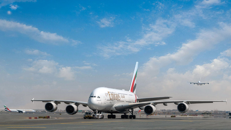 «طيران الإمارات»: العمل بكامل الطاقة التشغيلية بدءاً من منتصف 2023.   من المصدر