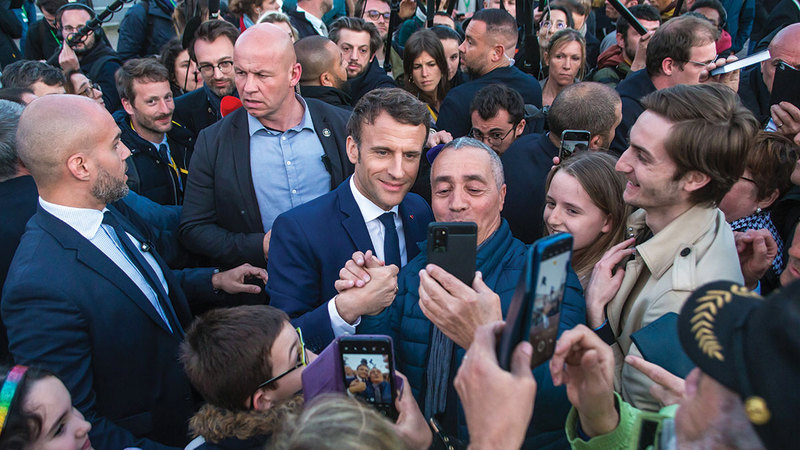 ماكرون خلال حملته الانتخابية، حيث تبنى بصورة منهجية جوهر مواقف اليمين السائد.    د.ب.أ