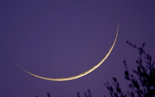 الصورة: الفلك الدولي: رؤية هلال شهر رمضان اليوم "مستحيلة"