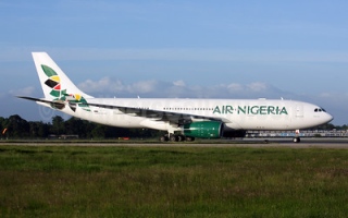 الصورة: نيجيريا.. أول دولة توقف حركة الطائرات بسبب ارتفاع أسعار الوقود