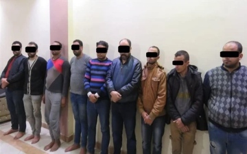 الصورة: مصر.. تأجيل محاكمة سياسي تركي بارز و6 آخرين قادوا عصابة لتهريب المخدرات