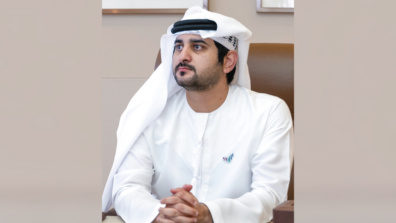 مكتوم بن محمد: «نجاح إطلاق المزاد الأول يعد جزءاً من تعزيز القدرة التنافسية الاقتصادية لدولة الإمارات».