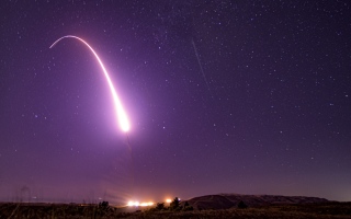 الصورة: اختبار أميركي ناجح لصاروخ أسرع من الصوت