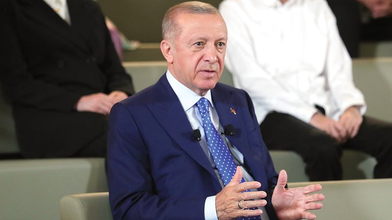 أردوغان يريد تحقيق أكبر المكاسب من «الناتو». أ.ب