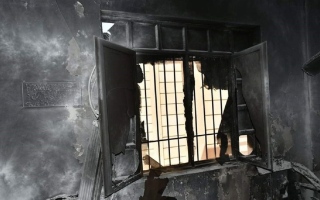الصورة: لفشله في الامتحان.. طالب يحرق مدرسته بالعراق !